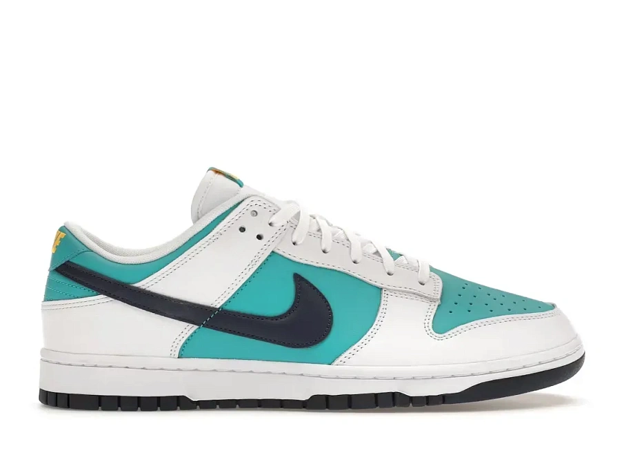 Фото № 1 с приближением к товару «‎Nike Dunk Low»