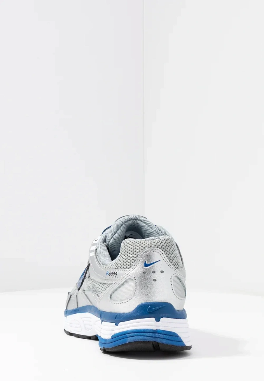 Фото № 4 с приближением к товару «‎W NIKE P-6000»
