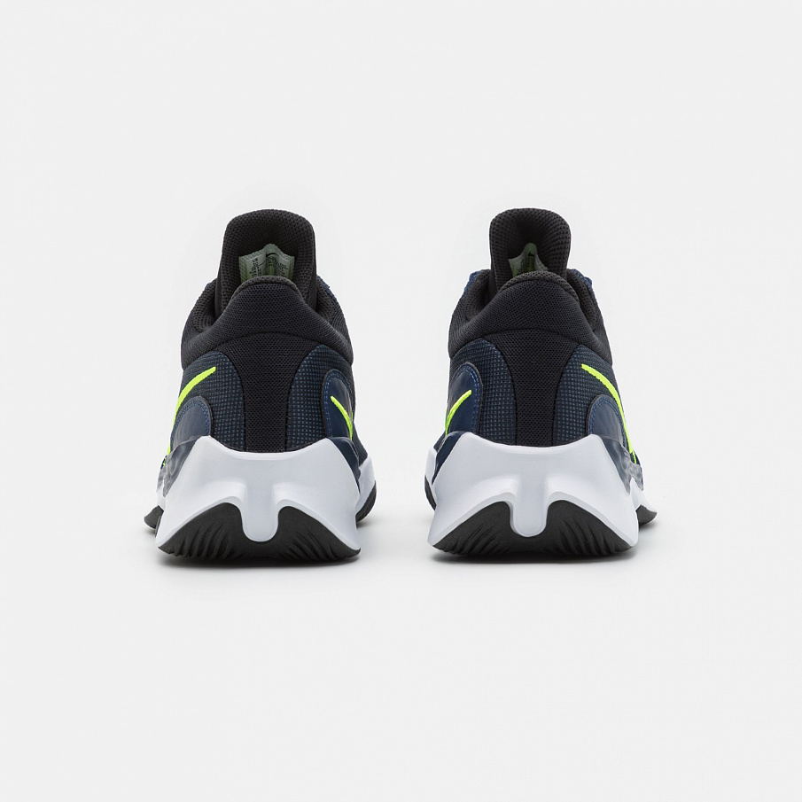 Фото № 3 с приближением к товару «‎Nike Renew Elevate Iii »