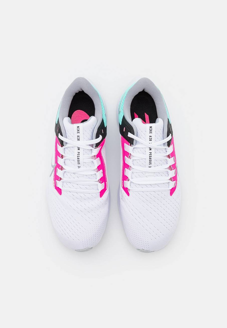 Фото № 4 с приближением к товару «‎Nike Air Zoom Pegasus 38»