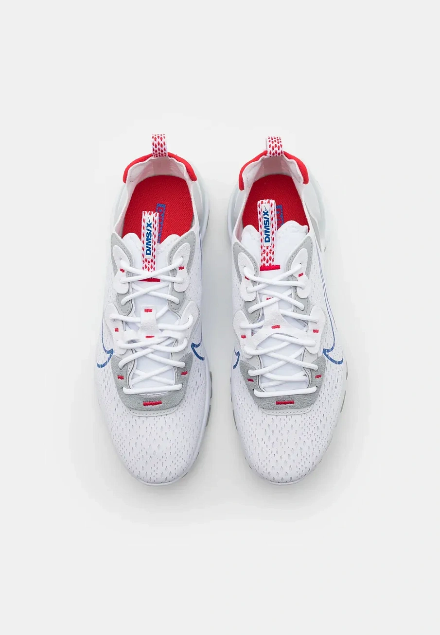 Фото № 4 с приближением к товару «‎REACT VISION»