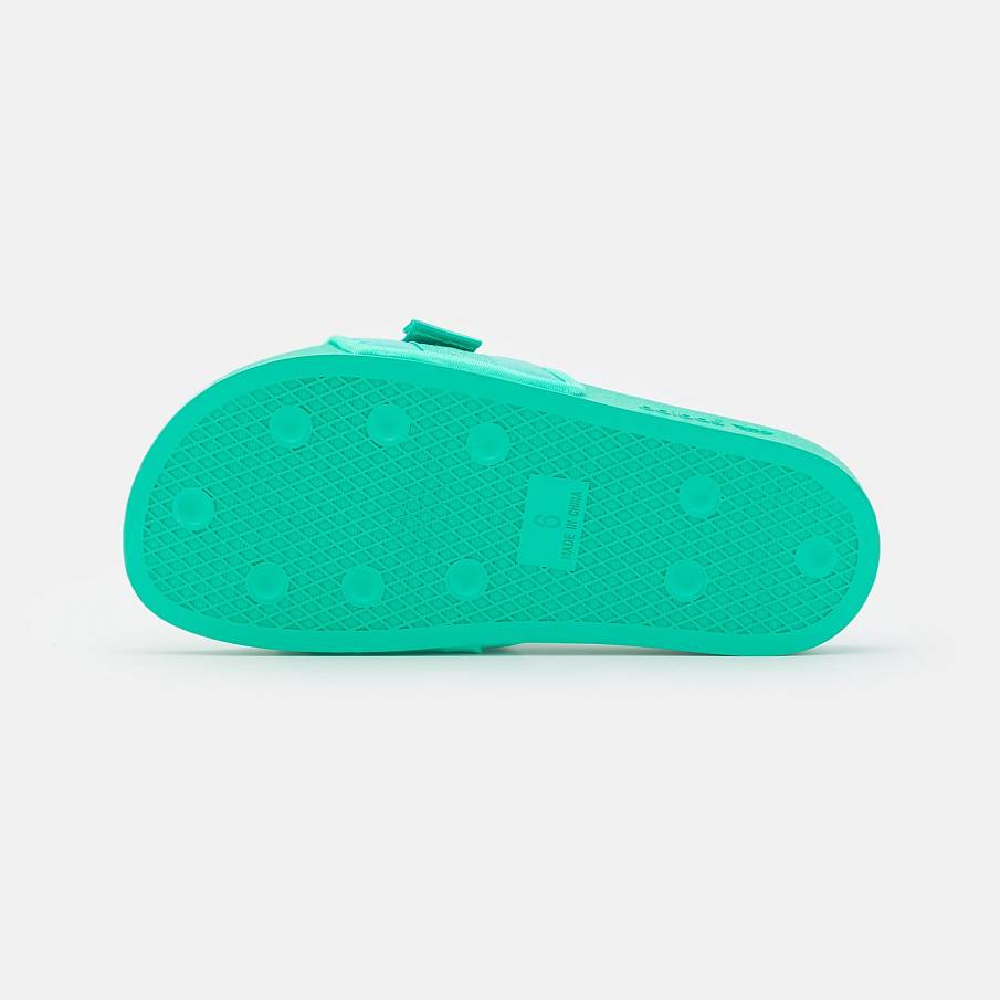 Фото № 5 с приближением к товару «‎Adidas Pouchylette»