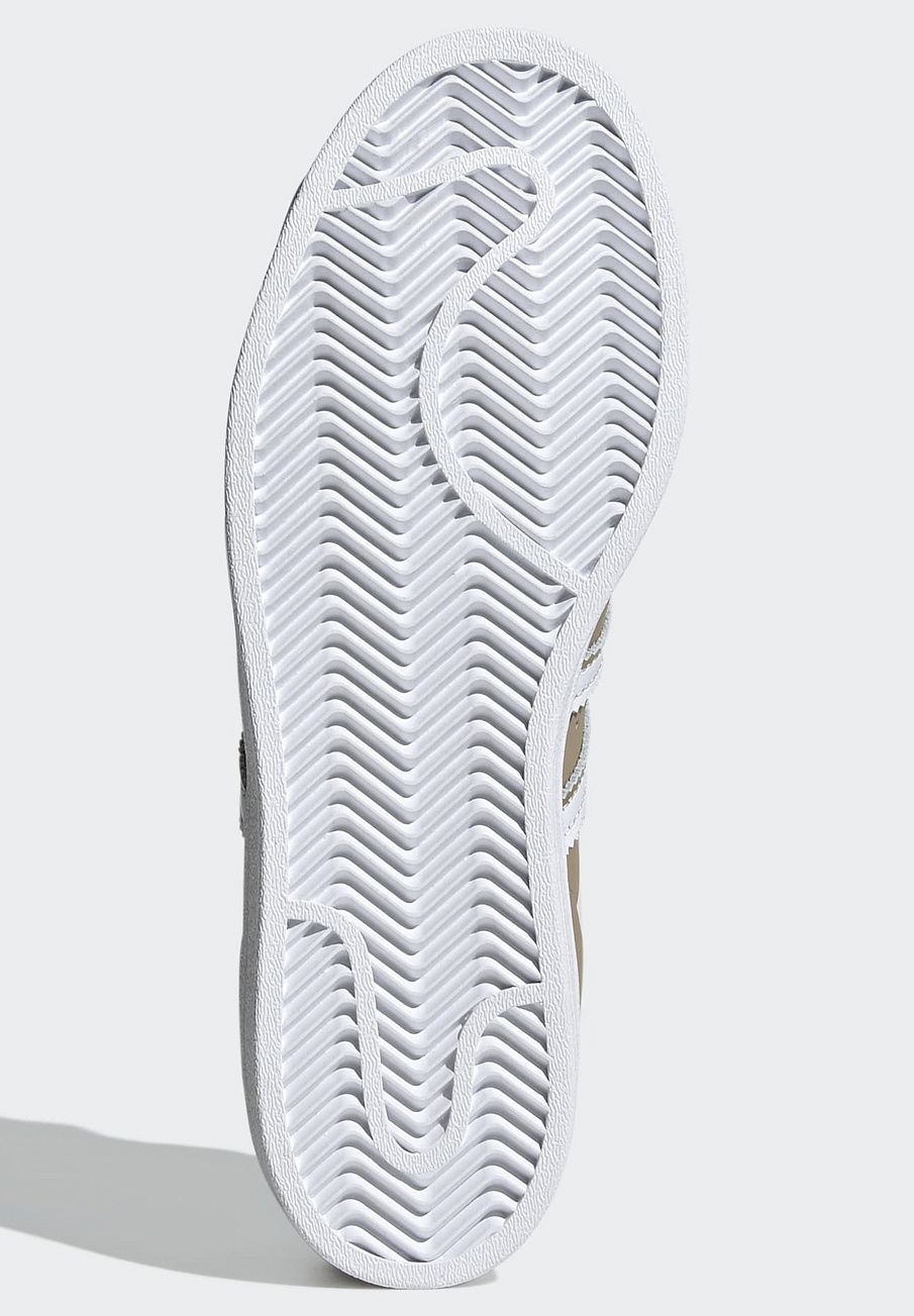 Фото № 4 с приближением к товару «‎Adidas Superstar W »