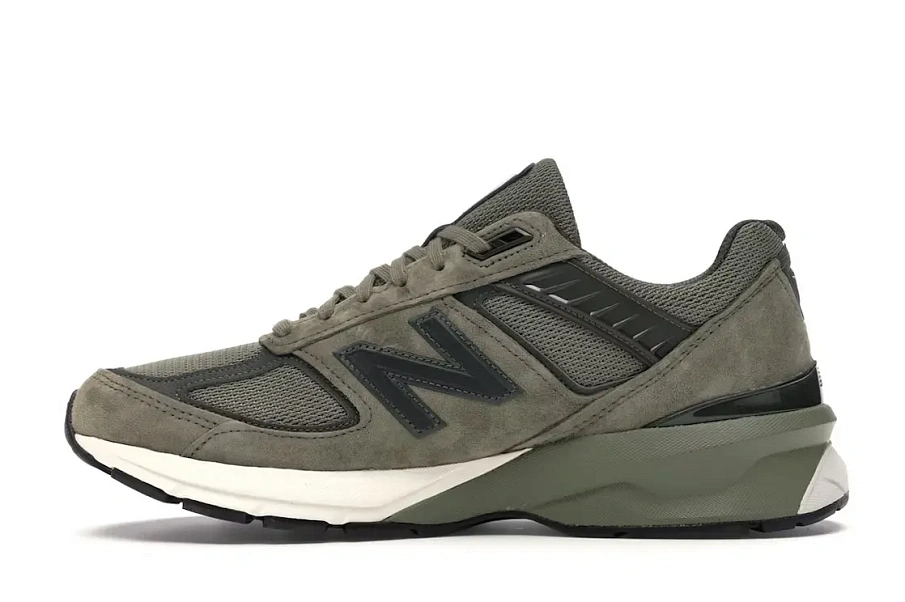 Фото № 3 с приближением к товару «‎New Balance 990v5»
