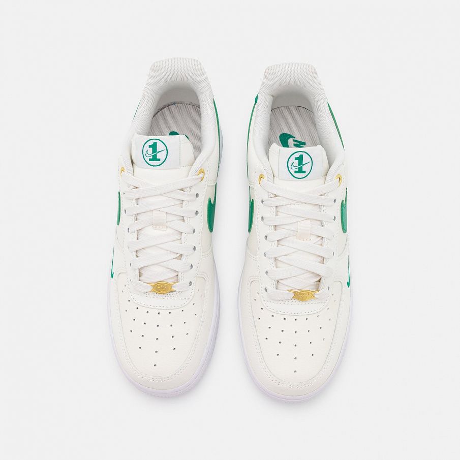 Фото № 5 с приближением к товару «‎Nike Wmns Air Force 1 07 SE Xcat »