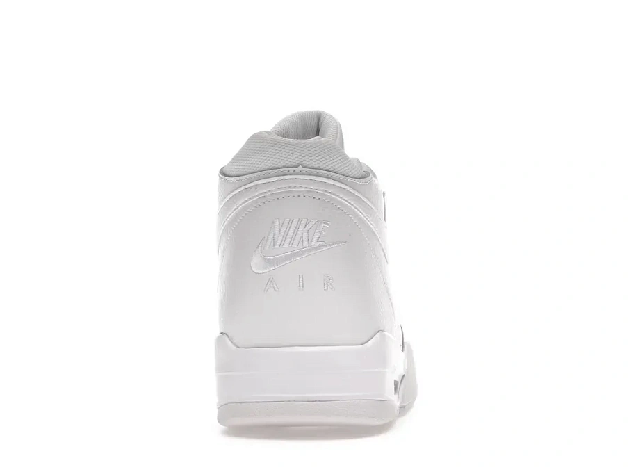 Фото № 4 с приближением к товару «‎Nike Flight Legacy»