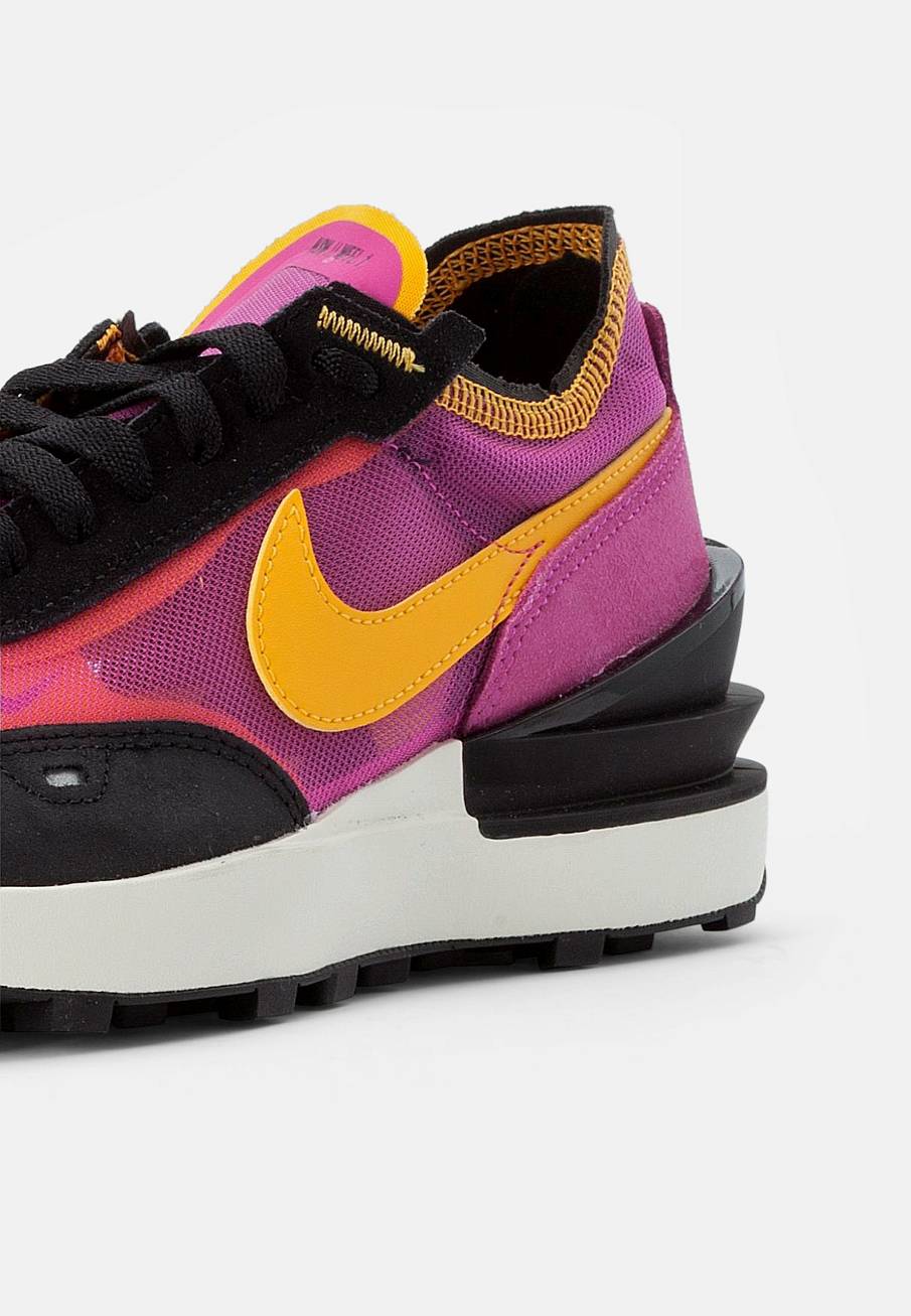 Фото № 4 с приближением к товару «‎Nike Waffle One »