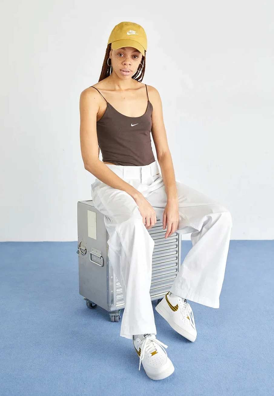 Фото № 3 с приближением к товару «‎AIR FORCE 1 07 TREND»