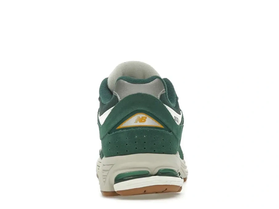 Фото № 4 с приближением к товару «‎New Balance 2002R»