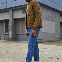 Фото № 3 с приближением к товару «‎Air Jordan 1 »