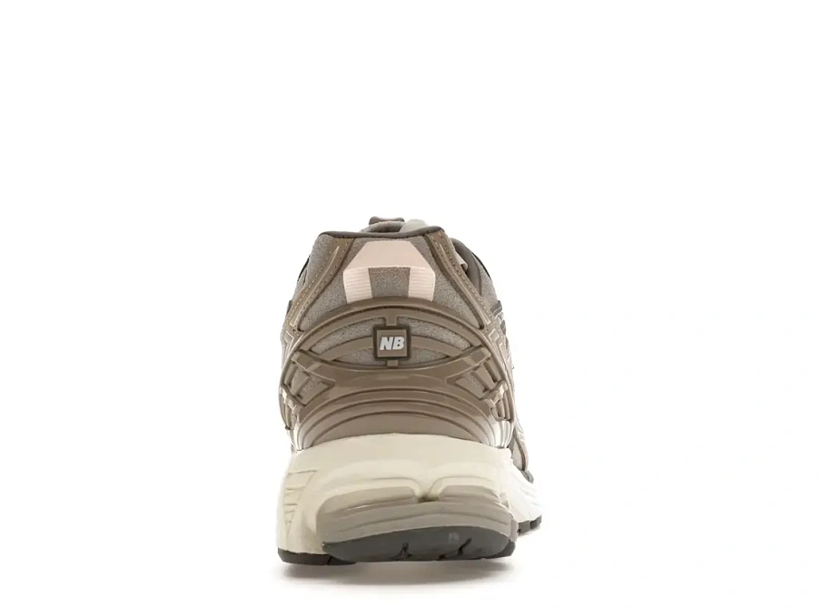 Фото № 4 с приближением к товару «‎New Balance 1906N»