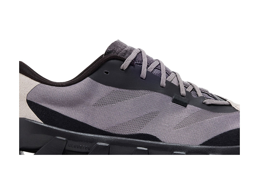 Фото № 3 с приближением к товару «‎Kith x ON K-Tech 1 Shark Ox»
