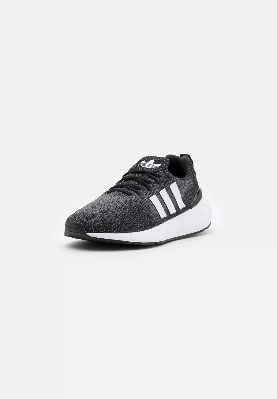Фото № 3 с приближением к товару «‎SWIFT RUN 22 UNISEX»