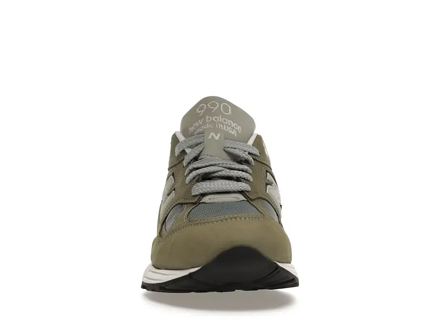 Фото № 2 с приближением к товару «‎New Balance 990v2»