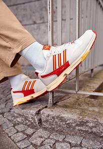 Фото № 3 с приближением к товару «‎Adidas ZX 1000 C »