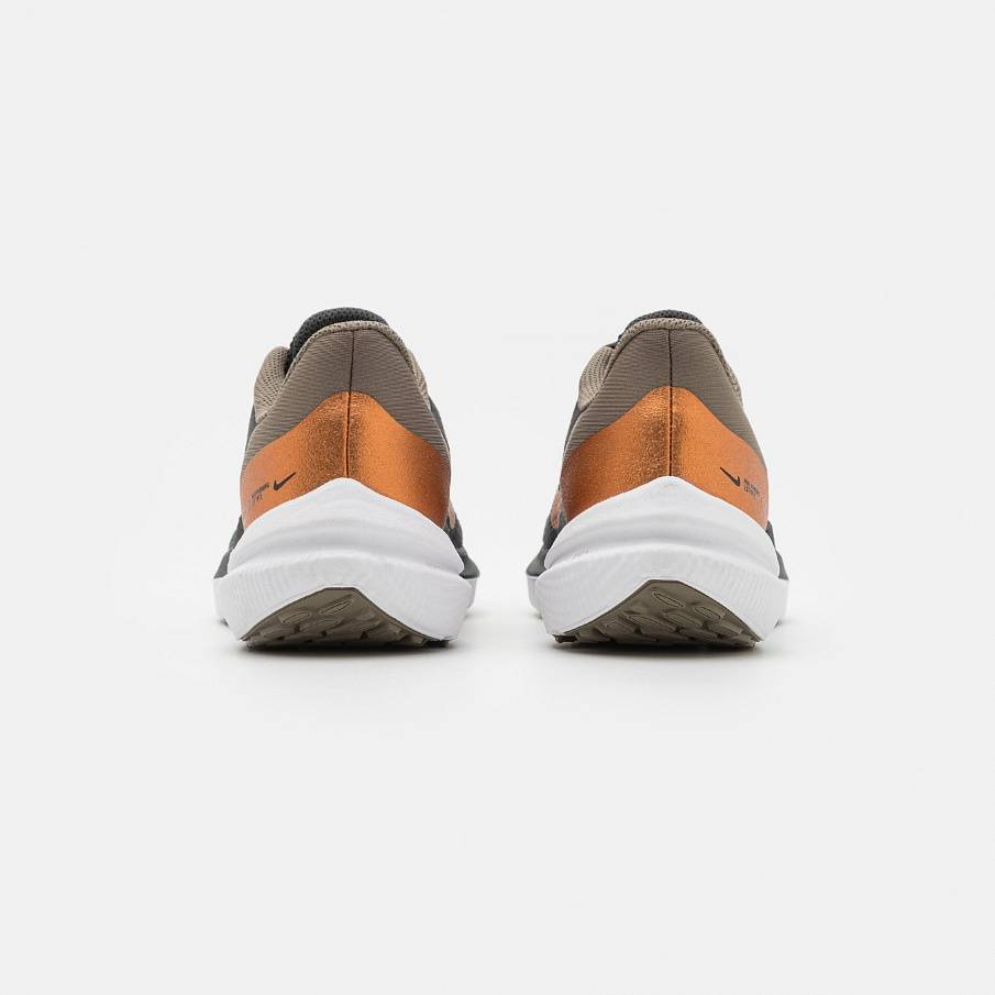Фото № 3 с приближением к товару «‎Nike Wmns Air Winflo 9»
