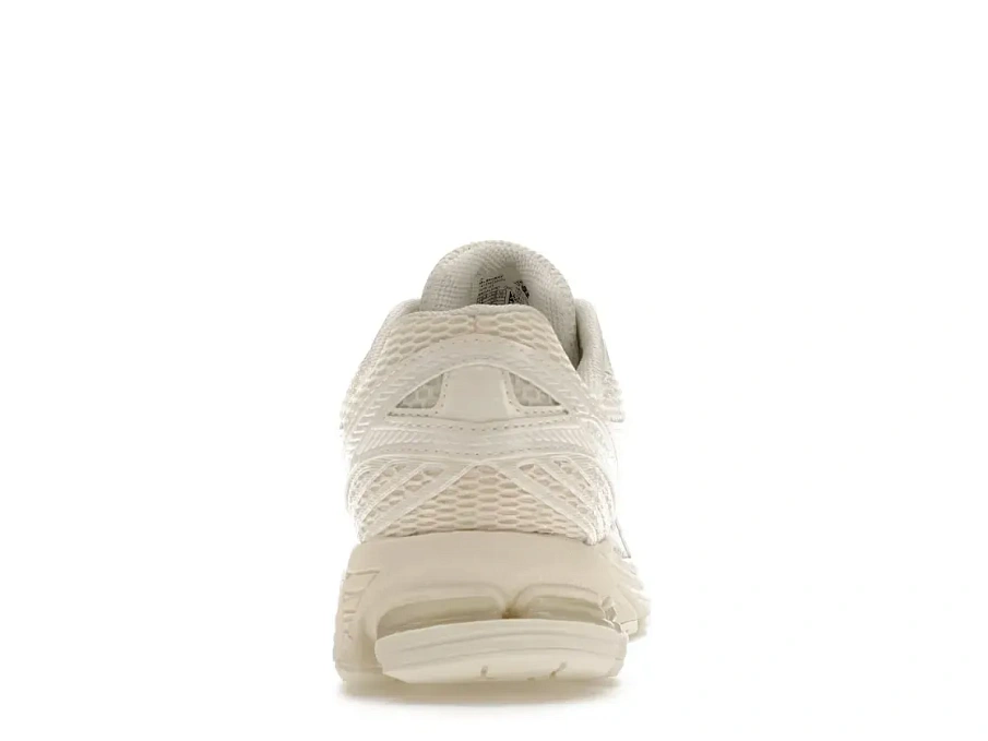 Фото № 4 с приближением к товару «‎New Balance 860v2»