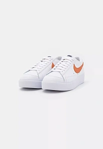Фото № 3 с приближением к товару «‎W BLAZER LOW PLATFORM ESS»