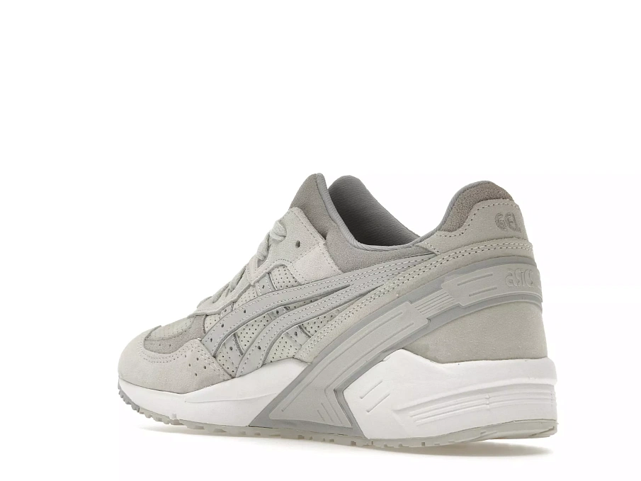 Фото № 6 с приближением к товару «‎ASICS Gel-Lyte III RE Glacier Grey»