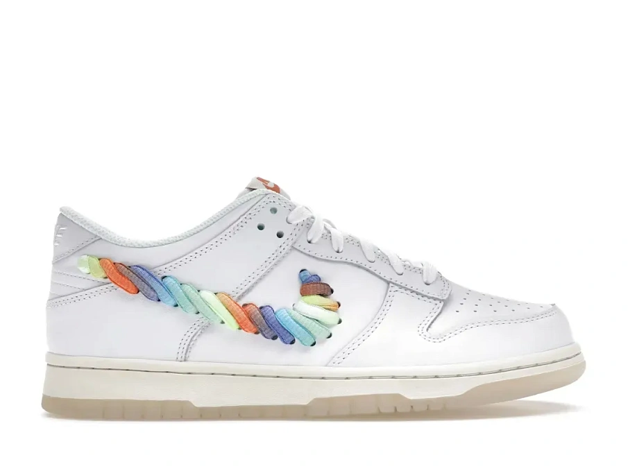 Фото № 1 с приближением к товару «‎Nike Dunk Low SE»