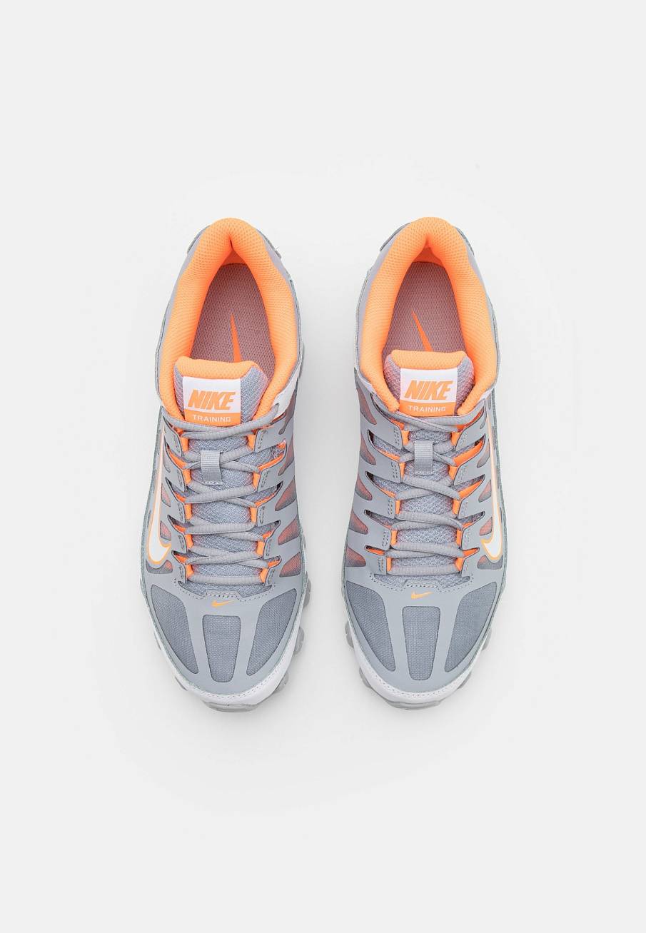 Фото № 4 с приближением к товару «‎Nike Reax 8 TR»