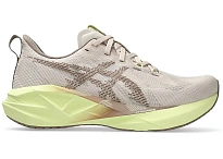 Фото № 1 с приближением к товару «‎ASICS Novablast 5»