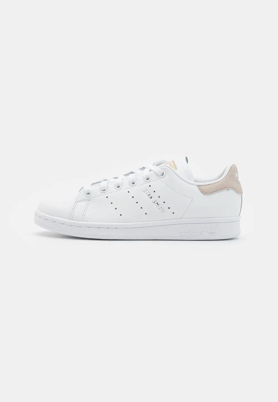 Фото № 1 с приближением к товару «‎STAN SMITH»