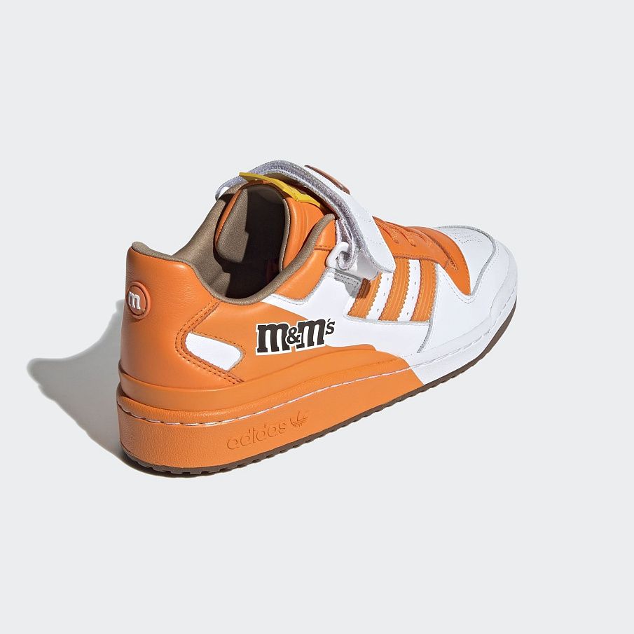 Фото № 4 с приближением к товару «‎Adidas X M&amp;amp;ms — Forum 84 »