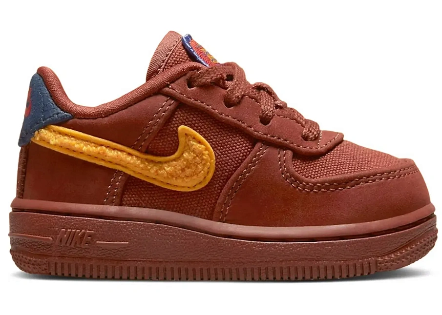 Фото № 1 с приближением к товару «‎Nike Air Force 1 Low»