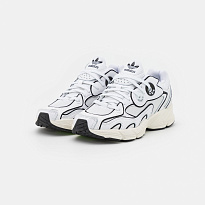 Фото № 3 с приближением к товару «‎Adidas Astir »