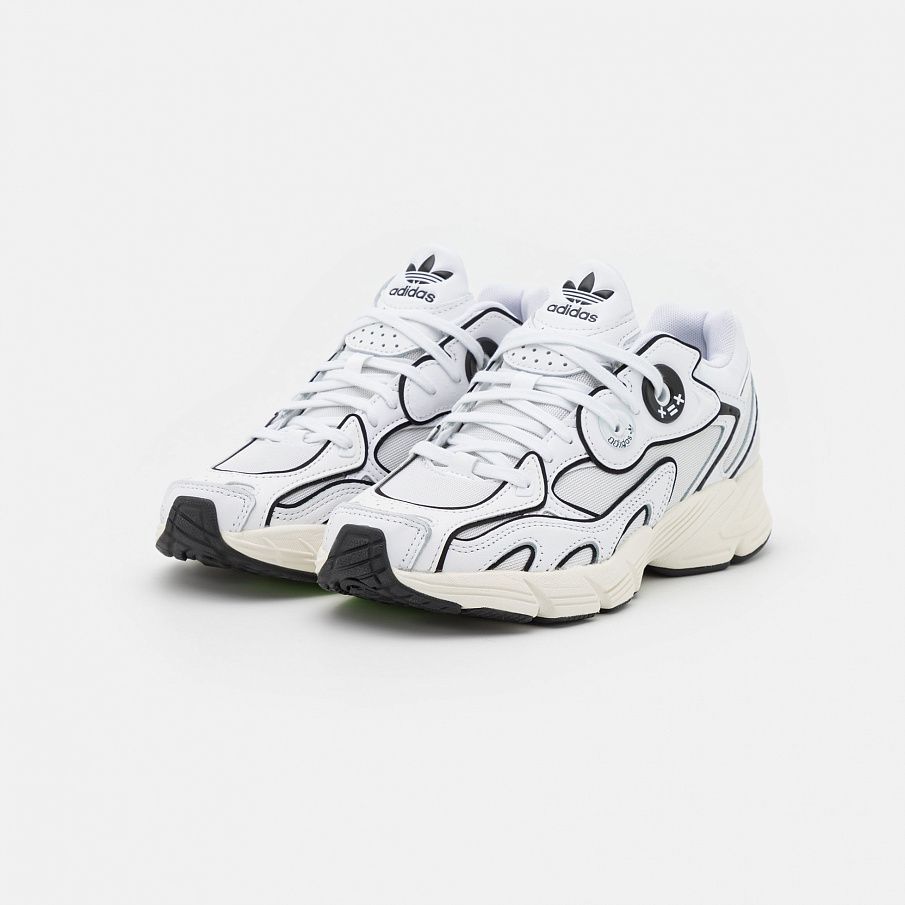 Фото № 3 с приближением к товару «‎Adidas Astir »