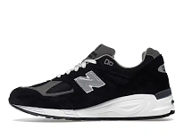 Фото № 3 с приближением к товару «‎New Balance 990v2»