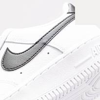 Фото № 3 с приближением к товару «‎Nike Air Force 1 »