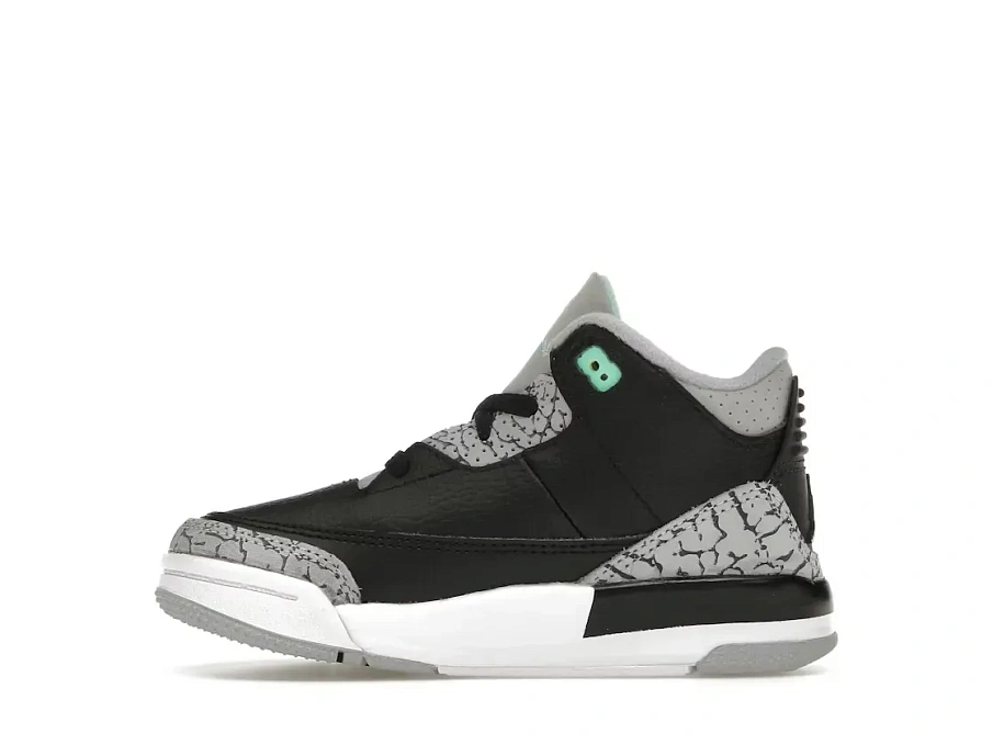 Фото № 3 с приближением к товару «‎Jordan 3 Retro»