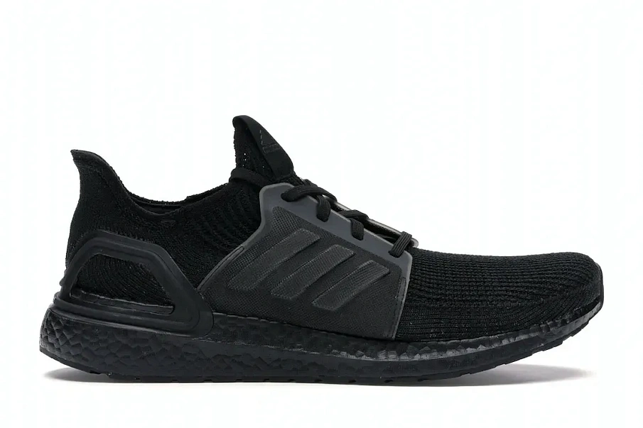 Фото № 1 с приближением к товару «‎adidas Ultra Boost 2019 Triple Black»