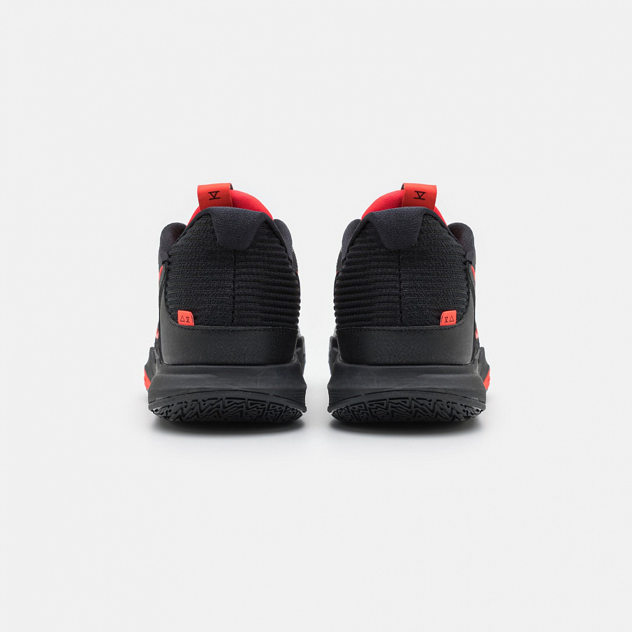 Фото № 3 с приближением к товару «‎Nike Kyrie 5 »