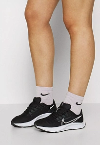 Фото № 3 с приближением к товару «‎AIR ZOOM PEGASUS 38»