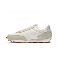 Фото № 1 с приближением к товару «‎Nike Daybreak QS Sports Shoes »