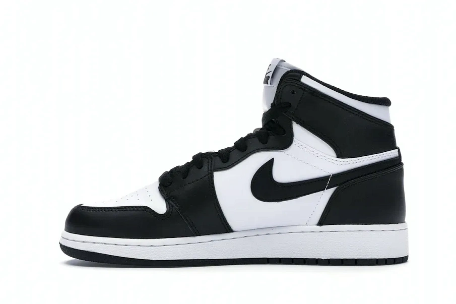 Фото № 3 с приближением к товару «‎Jordan 1 Retro Black White (2014) »