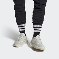 Фото № 3 с приближением к товару «‎Adidas Ozelia»