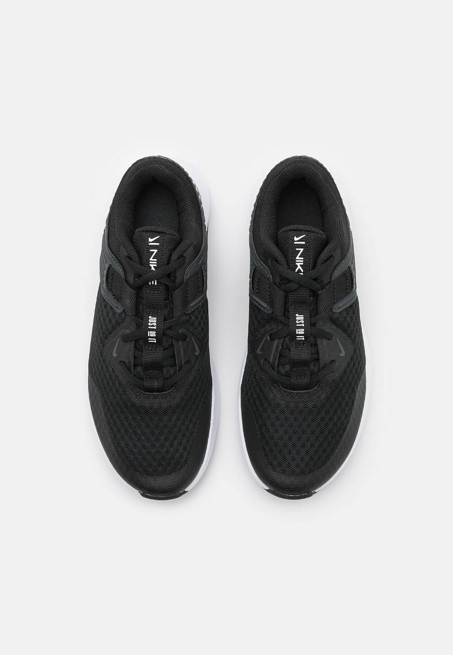 Фото № 3 с приближением к товару «‎Nike Mc Trainer»