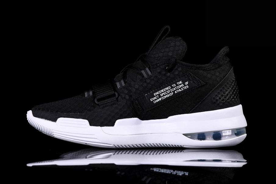 Фото № 1 с приближением к товару «‎Nike Air Force Max »