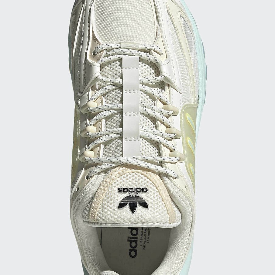 Фото № 4 с приближением к товару «‎Adidas Thesia »