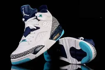 Nike Air Jordan Son OF Hornets  - 4
