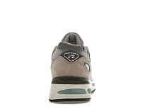 Фото № 4 с приближением к товару «‎New Balance 991v2»