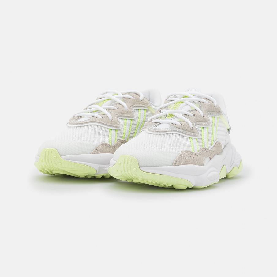 Фото № 2 с приближением к товару «‎Adidas Ozweego »