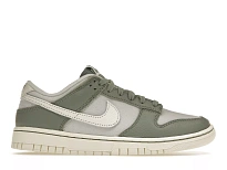 Фото № 1 с приближением к товару «‎Nike Dunk Low Mica Green»