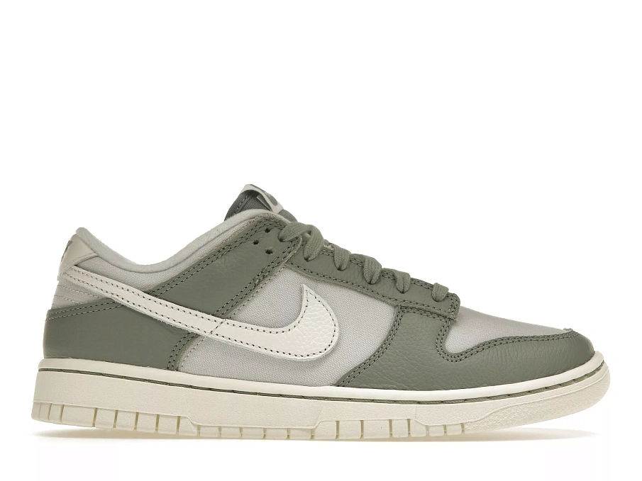 Фото № 1 с приближением к товару «‎Nike Dunk Low Mica Green»