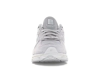 Фото № 2 с приближением к товару «‎New Balance 990v4»