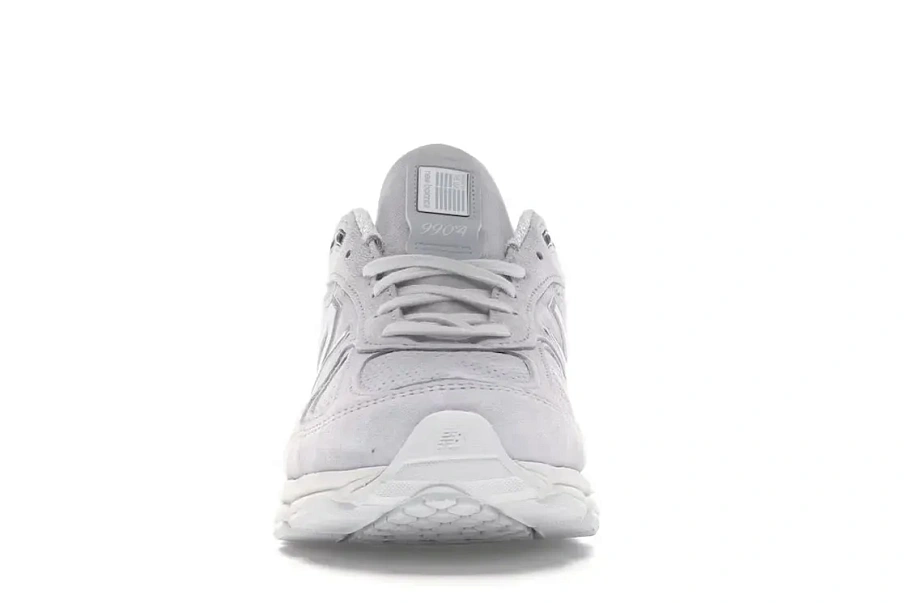 Фото № 2 с приближением к товару «‎New Balance 990v4»